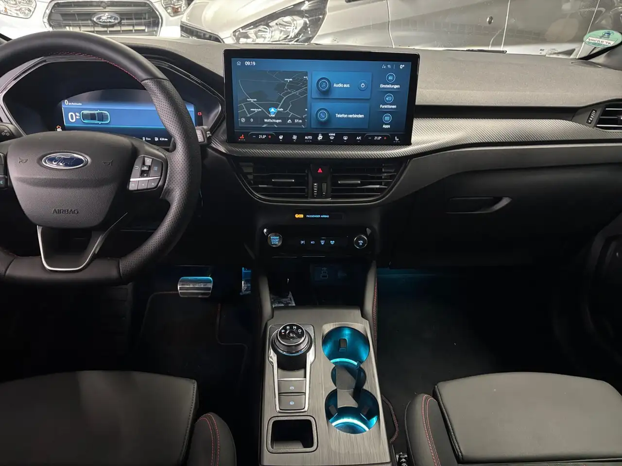 Ford Kuga Plug-In Hybrid ST-Line X Head-up-Display/AHK abneh — Vehicle gallery 13