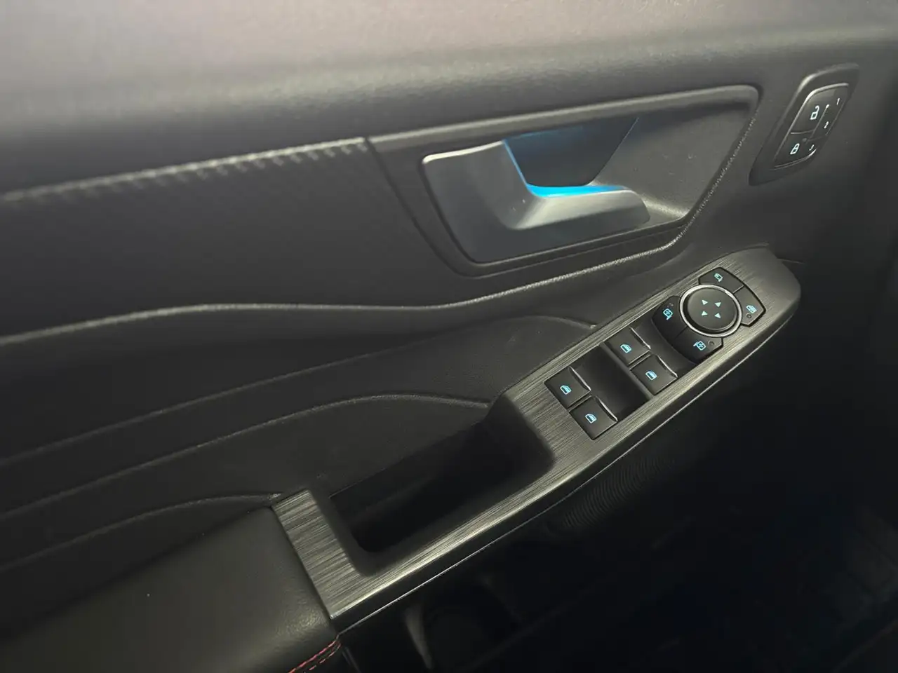 Ford Kuga Plug-In Hybrid ST-Line X Head-up-Display/AHK abneh — Vehicle gallery 9