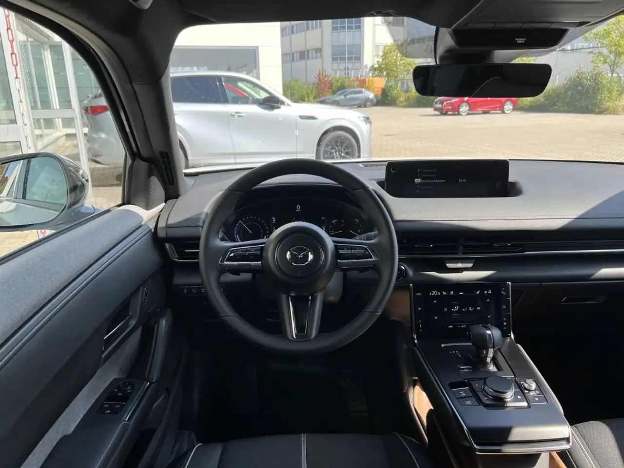 Mazda MX-30 R-EV Makoto Plug-in-Hybrid 360-Monitor Bose Matrix — Vehicle gallery 14