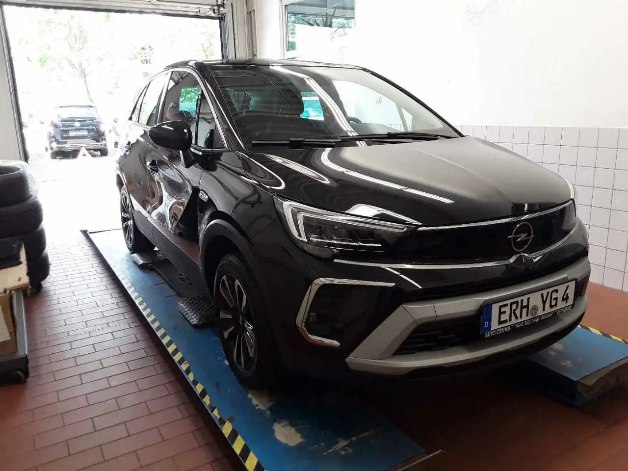 Opel Crossland 1.2 Elegance LED/Navi/SHZ/LHZ/Kamera — Vehicle gallery 3