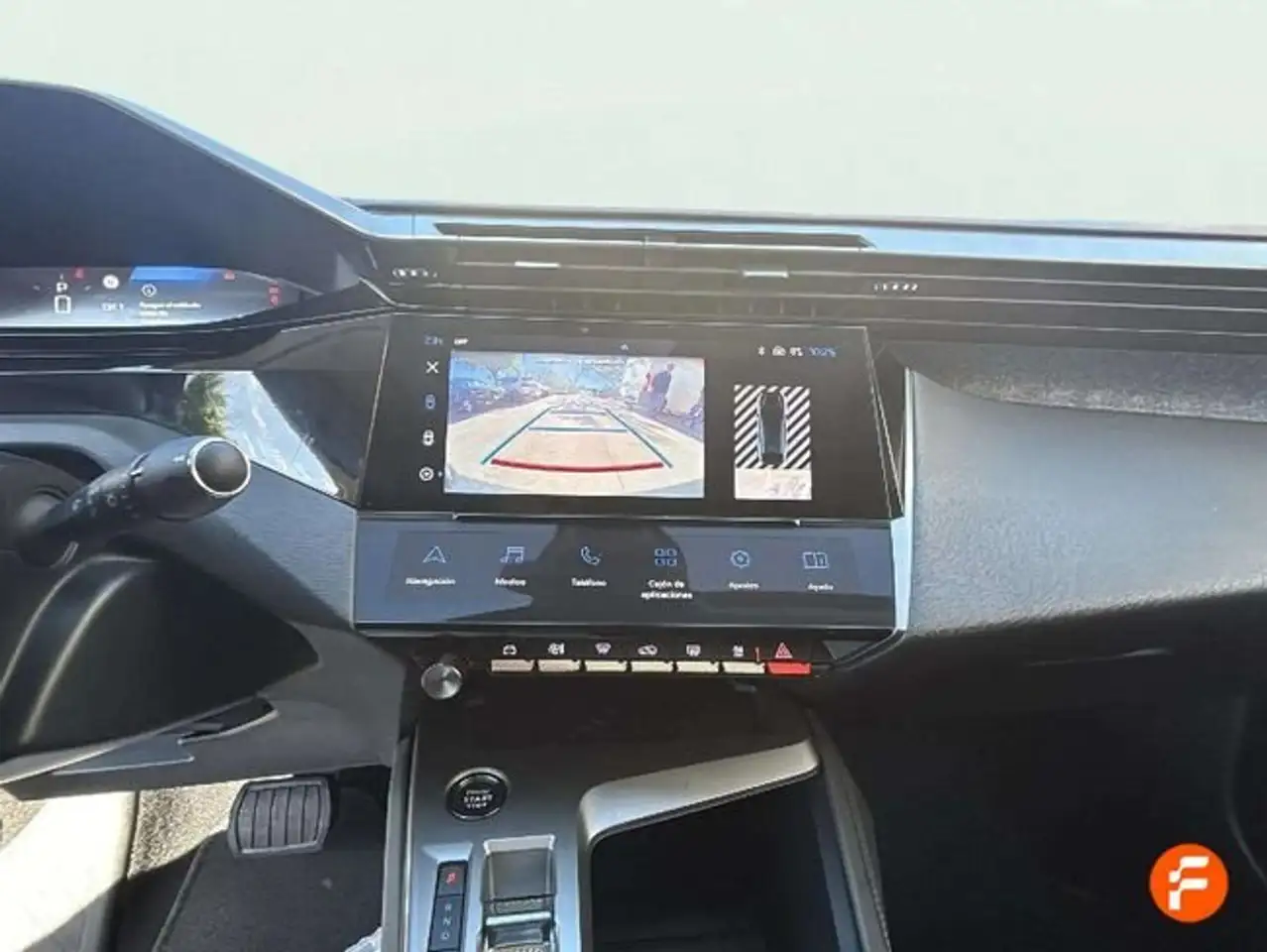 Peugeot 408 PureTech 130 Allure EAT8 — Galería del vehículo 18
