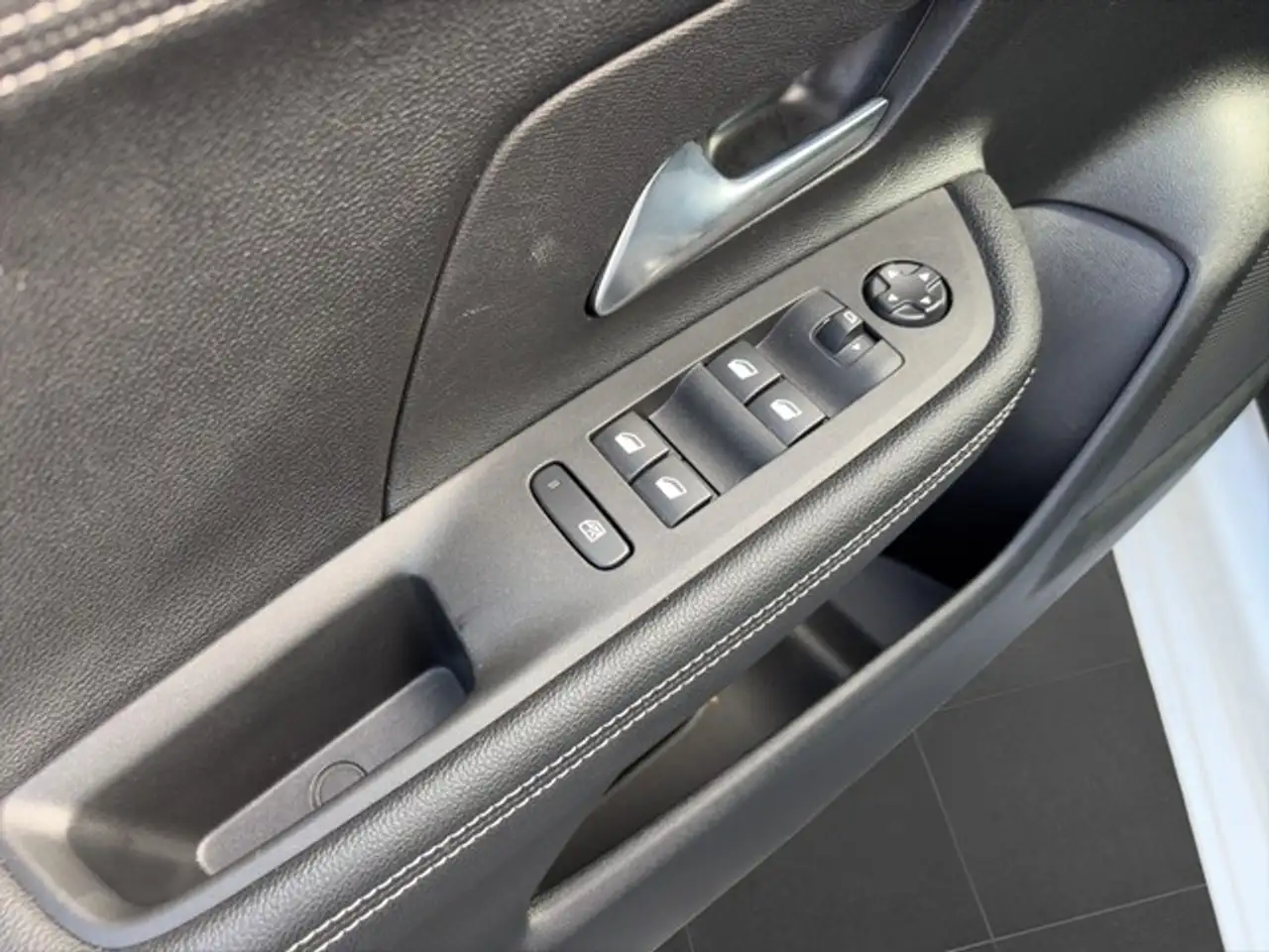 Opel Mokka GS. 1.2 Direct Injection Turbo 74 kW (100 PS). ... — Galería del vehículo 14