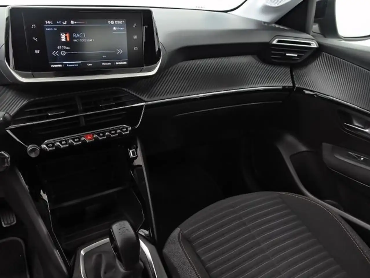 Peugeot 208 1.2 Puretech S&S Active 75 — معرض صور السيارة 12