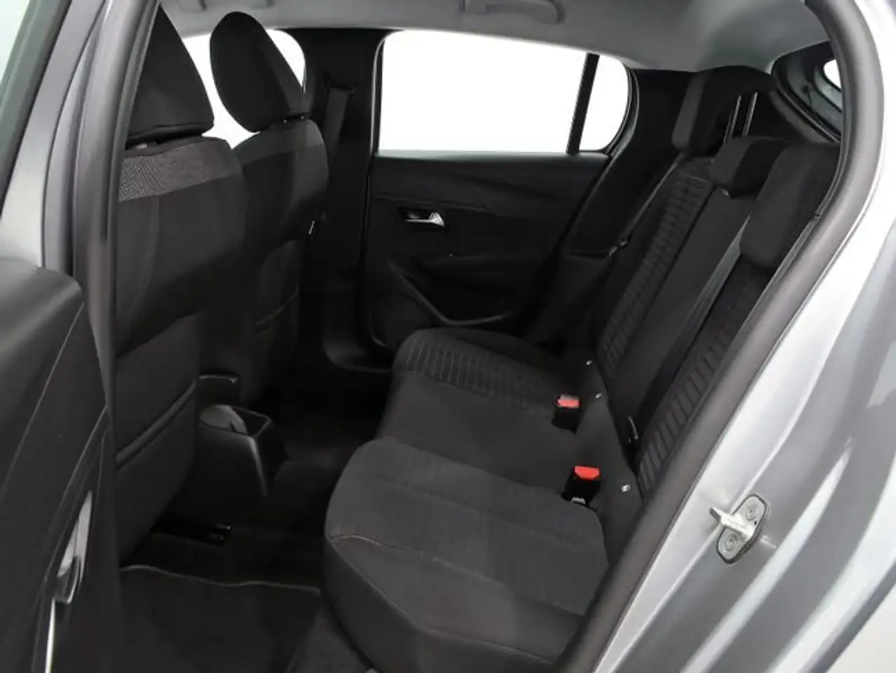 Peugeot 208 1.2 Puretech S&S Active 75 — معرض صور السيارة 9