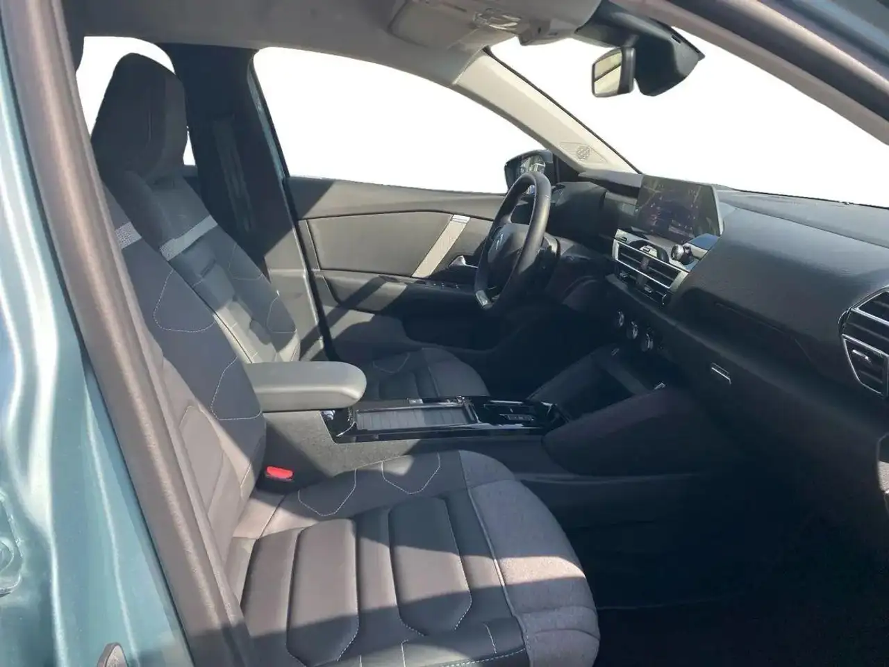 Citroen C4 Shine 1.2 12V e-THP / PureTech Metallic — Galería del vehículo 13