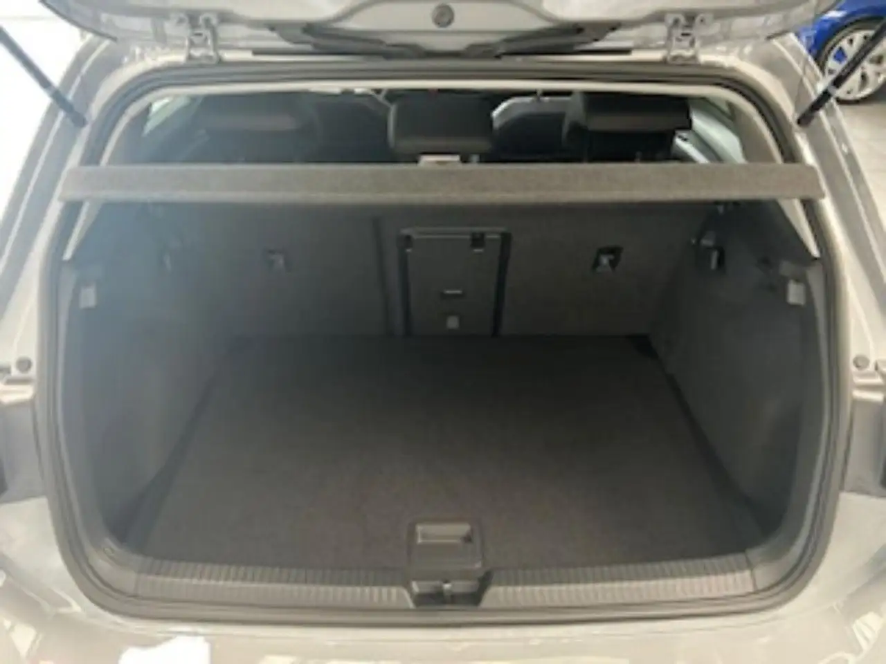 Volkswagen Golf VIII GOAL 1.5 TSI 85kW,Rear Bluetooth LED — Galerie du véhicule 9