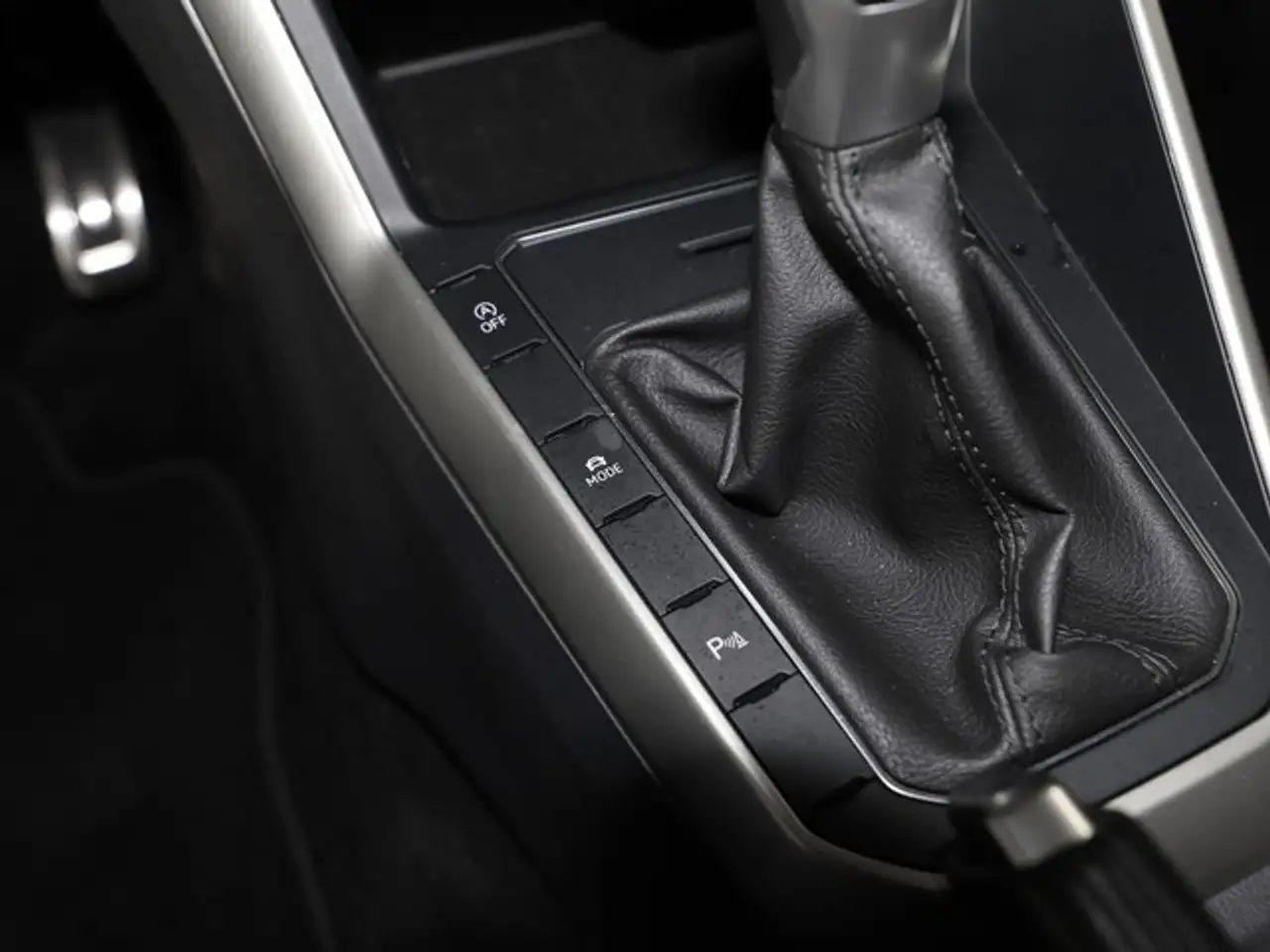 Volkswagen Polo 1,0 TSI Move Matrix Navi Pano PDC Klimaautom. 16" — معرض صور السيارة 13