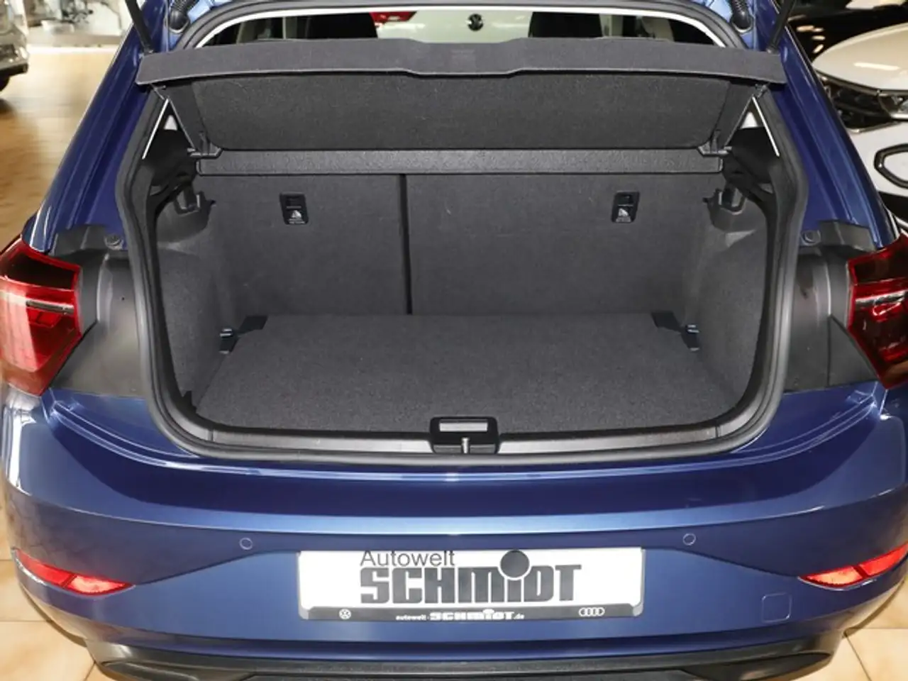 Volkswagen Polo 1,0 TSI Move Matrix Navi Pano PDC Klimaautom. 16" — معرض صور السيارة 8