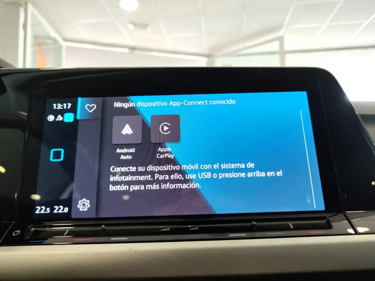 Volkswagen Golf 1.0 eTSI Life DSG 81kW — Galerie du véhicule 23
