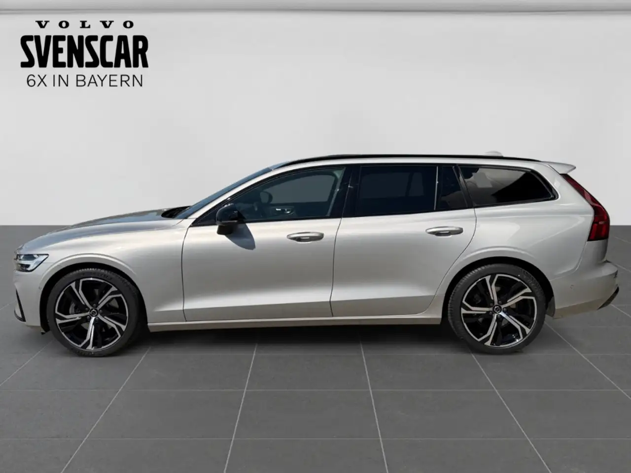 Volvo V60 B4 Plus Dark AHK Pano Leder Digitales Cockpit Memo — Vehicle gallery 2