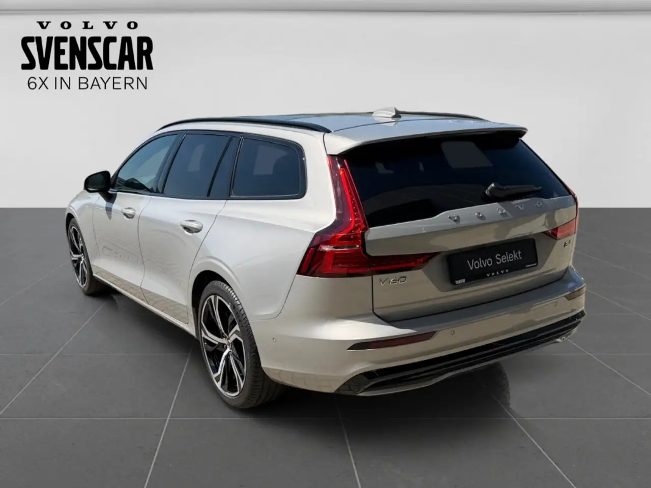 Volvo V60 B4 Plus Dark AHK Pano Leder Digitales Cockpit Memo — Vehicle gallery 3