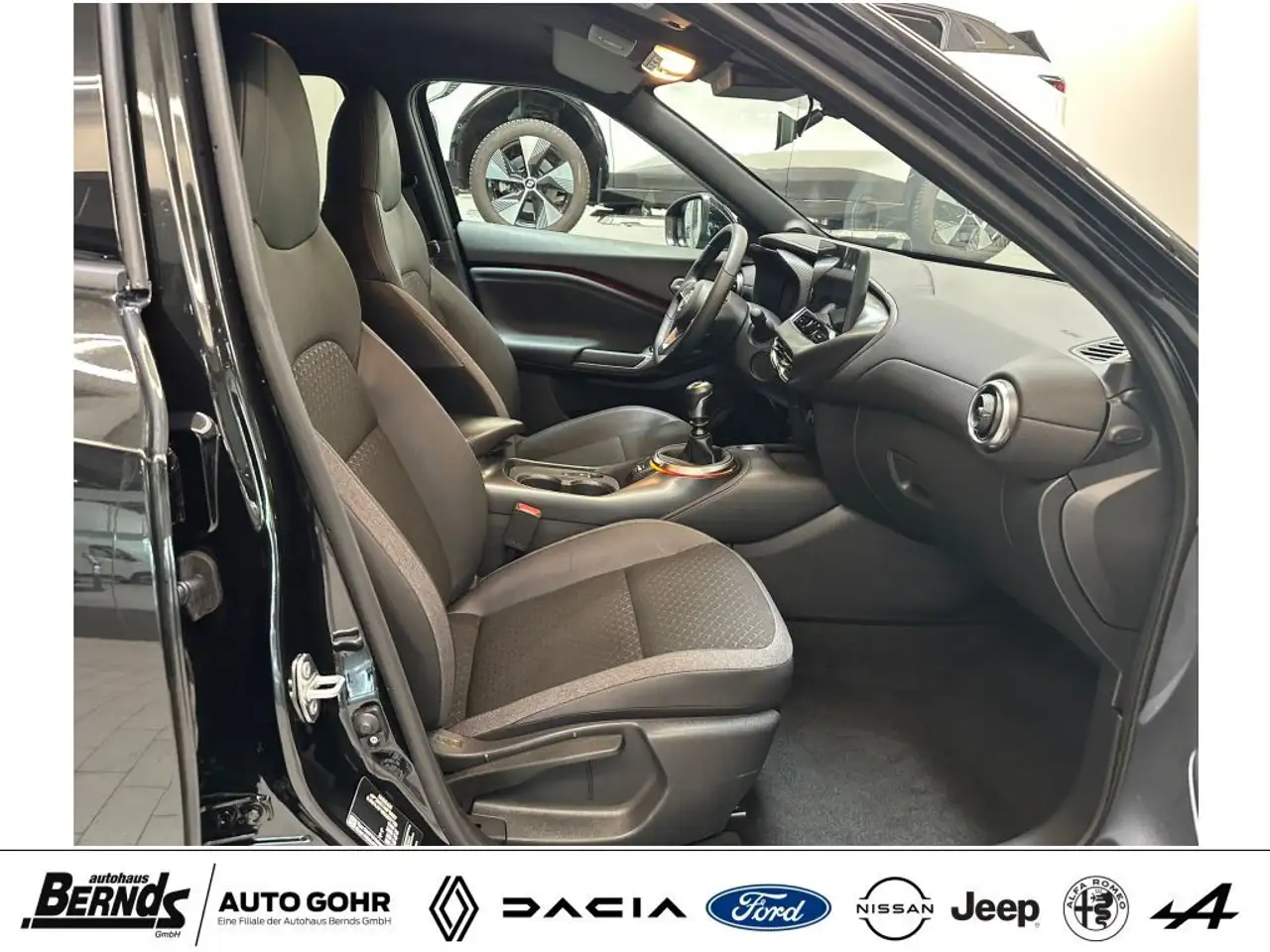Nissan Juke 1.0 DIG-T N-Connecta KLIMAAUTOM. SITZHZG. ISO-FIX — Galería del vehículo 7