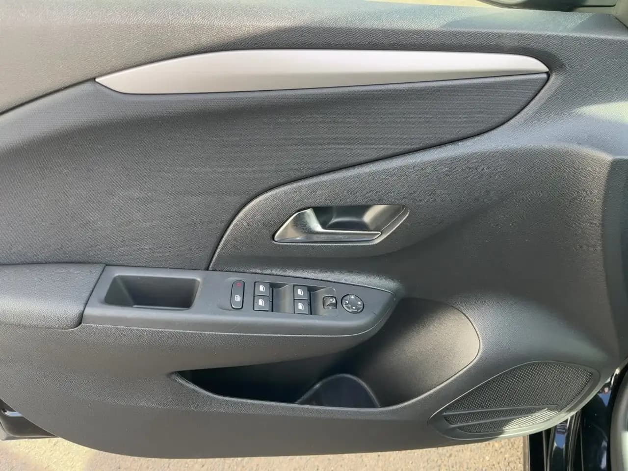 Opel Corsa F 1.2 Edition Multimedia/Klima/SHZ/LHZ/PDC — Vehicle gallery 14