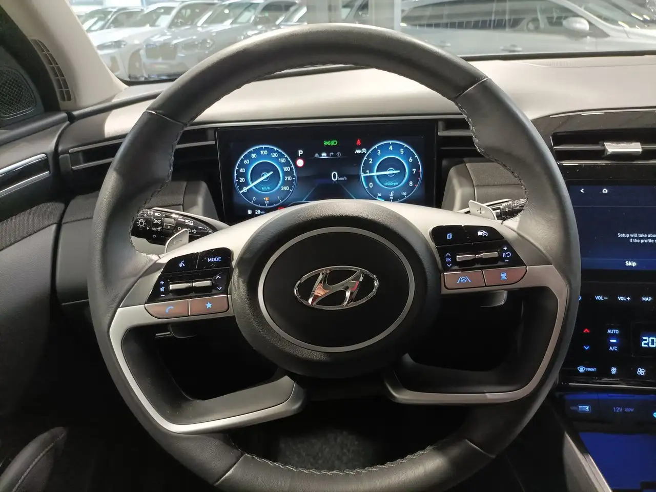 Hyundai TUCSON 1.6 T-GDI Trend 4WD|LED|Navi|PDC|Kamera — Vehicle gallery 10