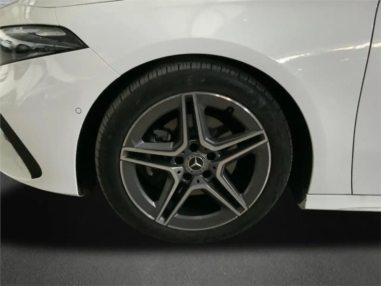 Mercedes-Benz A 200 d — معرض صور السيارة 11