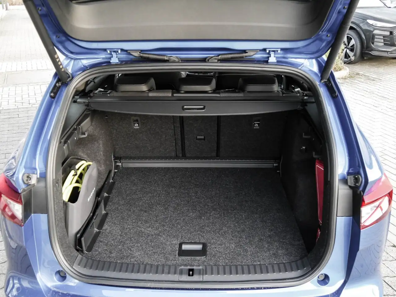 Skoda Enyaq 85 SPORTLINE AHK MATRIXLED KEYLESS eSITZE — Vehicle gallery 12