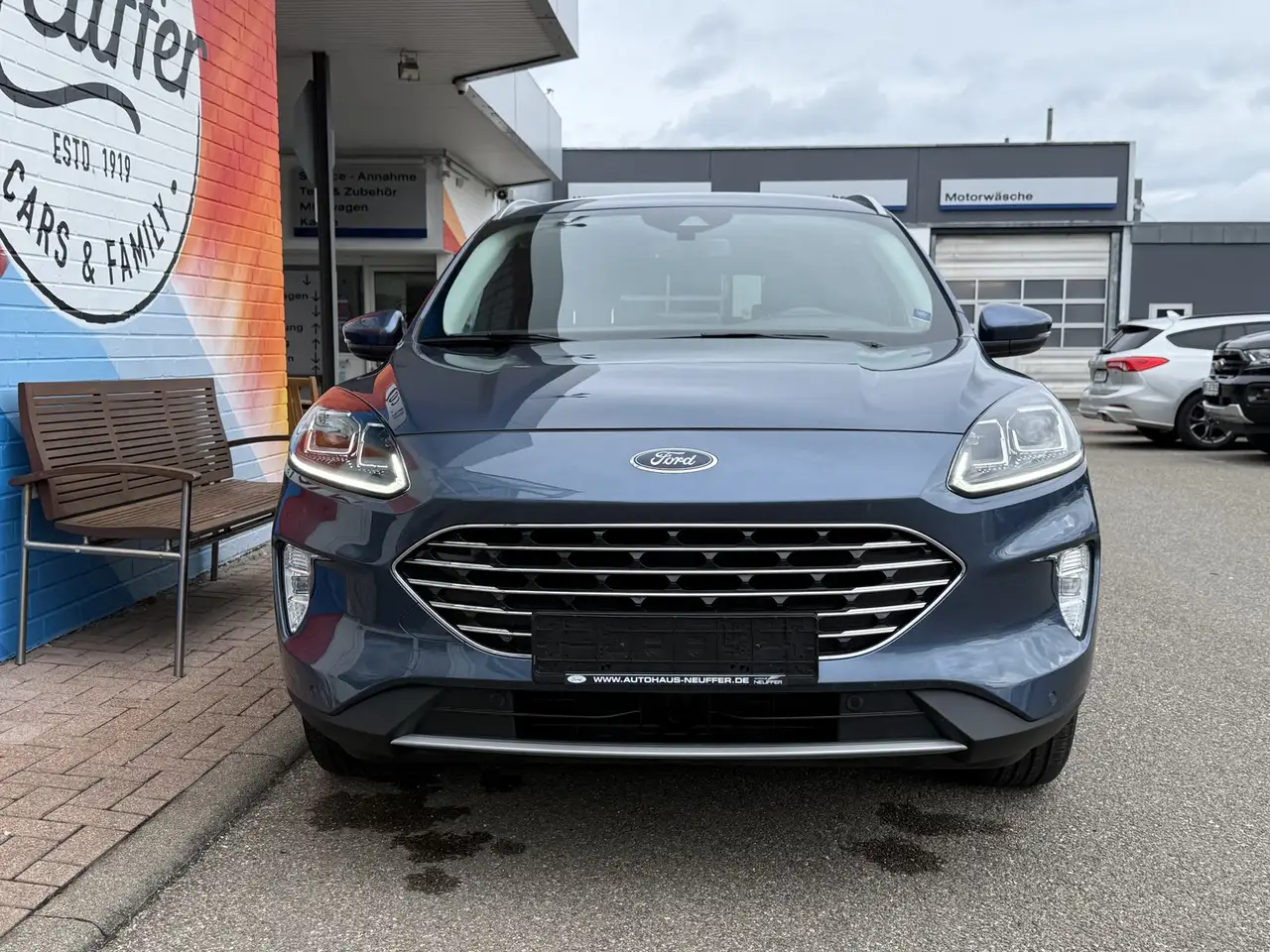 Ford Kuga Plug-In Hybrid Titanium X/Ergonomie-Sitze — Vehicle gallery 2