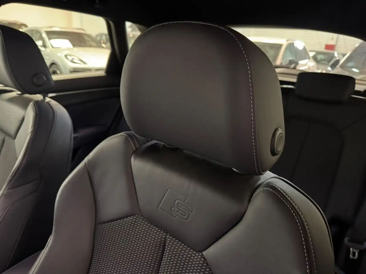Audi Q3 40 TDI Black line quattro S tronic 142kW — Galería del vehículo 20