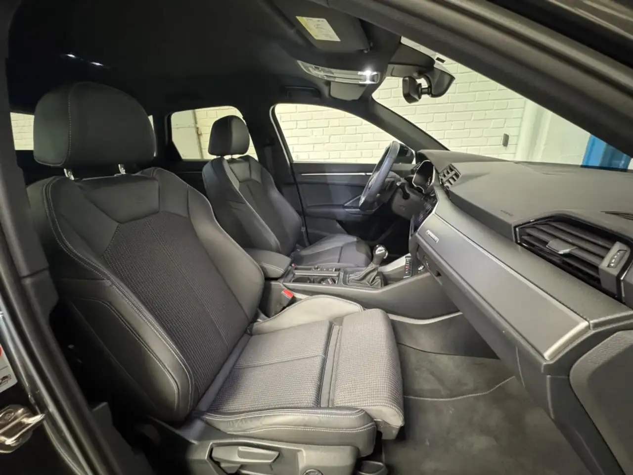 Audi Q3 40 TDI Black line quattro S tronic 142kW — Galería del vehículo 39