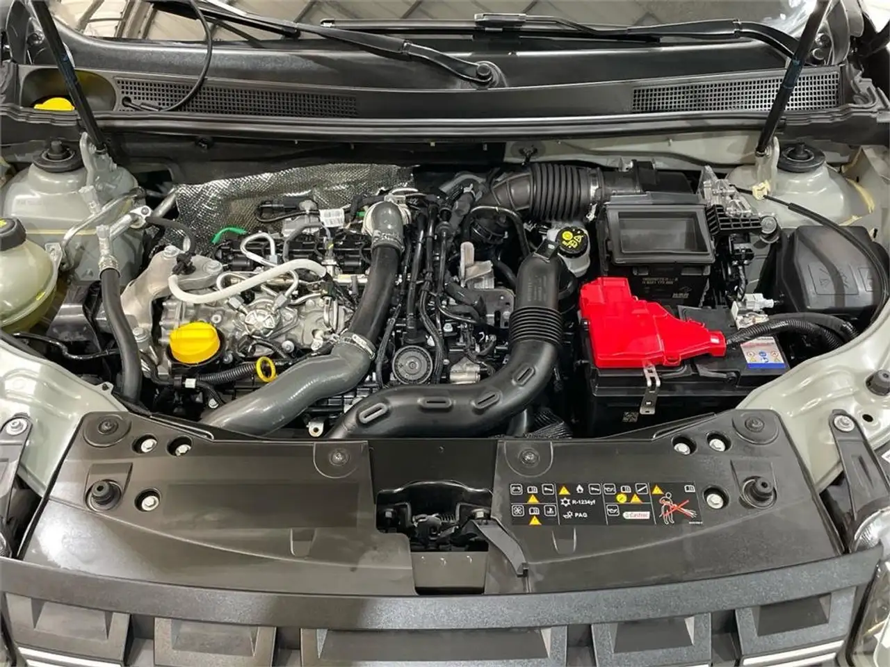 Dacia Duster 1.2 mild hybrid Journey 4x2 96kW 48v — Galerie du véhicule 20