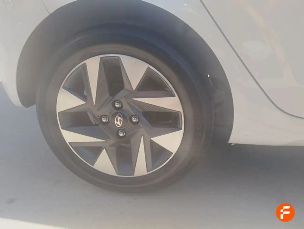 Hyundai i10 1.0 Klass — Galería del vehículo 18