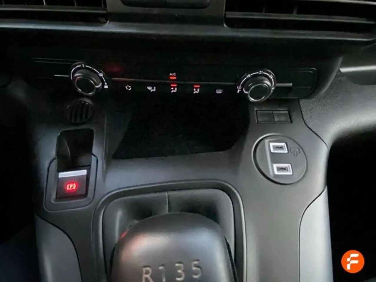 Opel Combo 100 Cv 1.5 Td S/S MT6 €6.4 — معرض صور السيارة 18