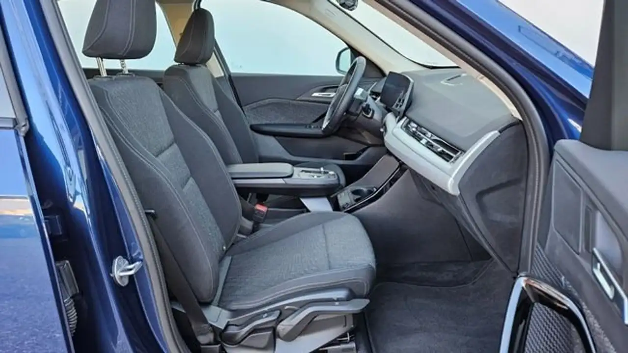 BMW X1 xDrive30eA — معرض صور السيارة 10