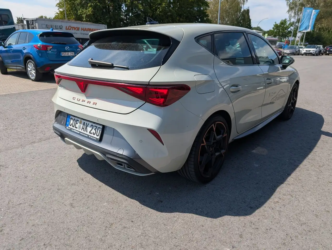 CUPRA Leon 1.5 eTSI DSG *Sennheiser*Navi*Intelligent * — معرض صور السيارة 4