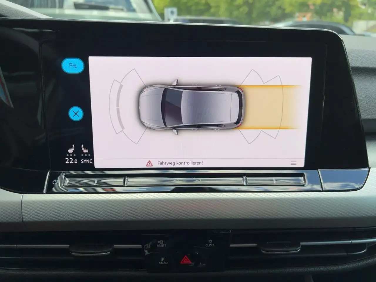 Volkswagen Golf Move VIII 1.0 eTSI DSG Sitzheizung CarPlay — Vehicle gallery 18