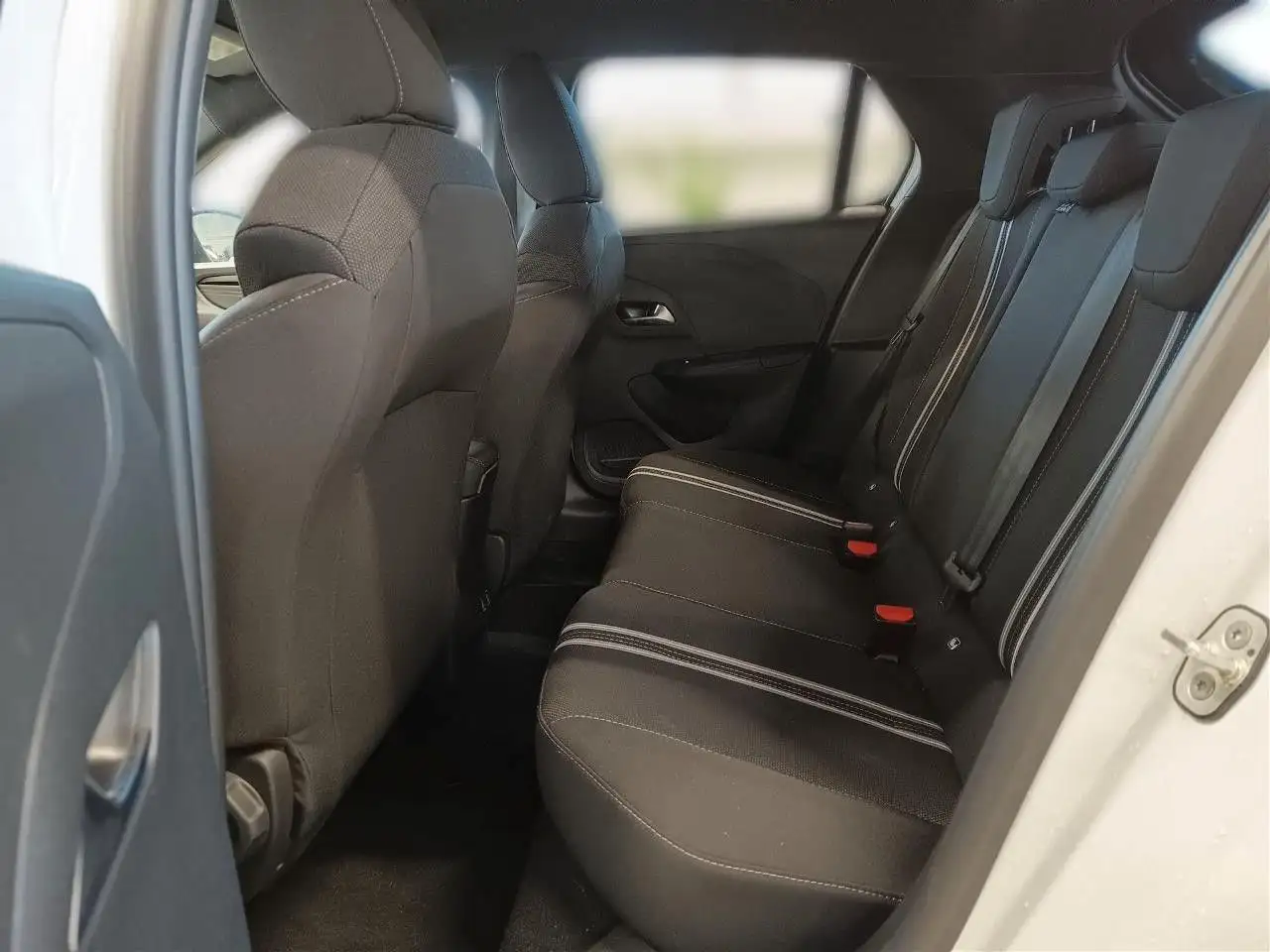 Opel Corsa GS AUTOMATIK RKAM SITZH LENKHEIZ PDC — معرض صور السيارة 15