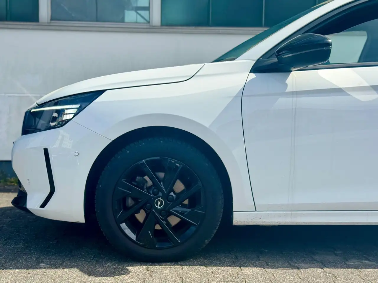 Opel Corsa GS AUTOMATIK RKAM SITZH LENKHEIZ PDC — معرض صور السيارة 5