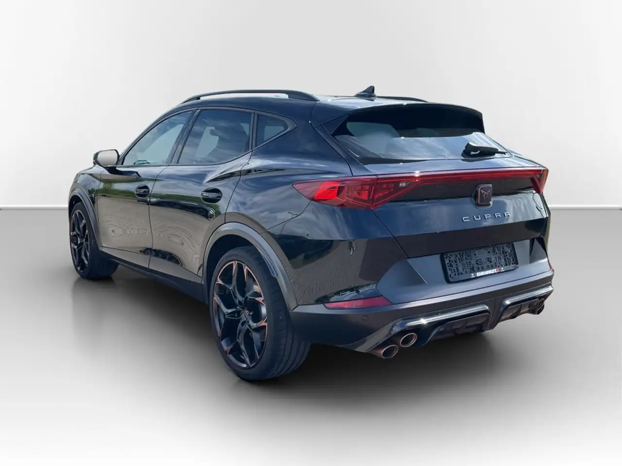 CUPRA Formentor 2.5 TSI DSG 4Drive VZ5 DCC PANO*AKEBONO*MATRIX*... — معرض صور السيارة 10
