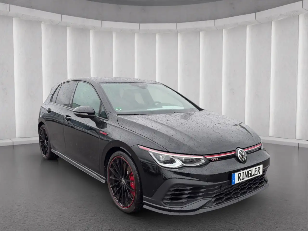 Volkswagen Golf GTI VIII 2.0 NAVI Digitales Cockpit R-PERFORMANCE — معرض صور السيارة 4