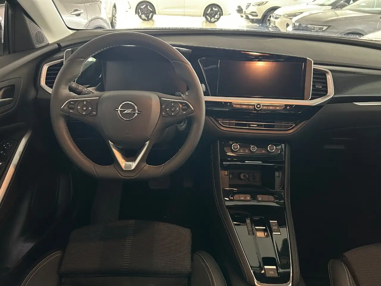 Opel Grandland 1.2 Turbo GS Line LED+SHZ+2xKlima+360 — Galerie du véhicule 10