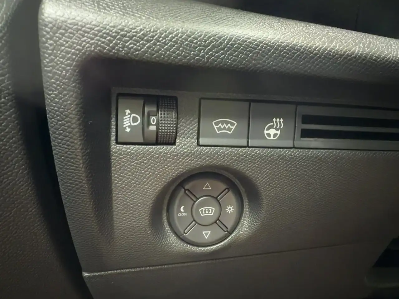 Citroen C4 AT8 130 Max HUD/FullLED/Navi/PDC/Kamera — Galería del vehículo 20