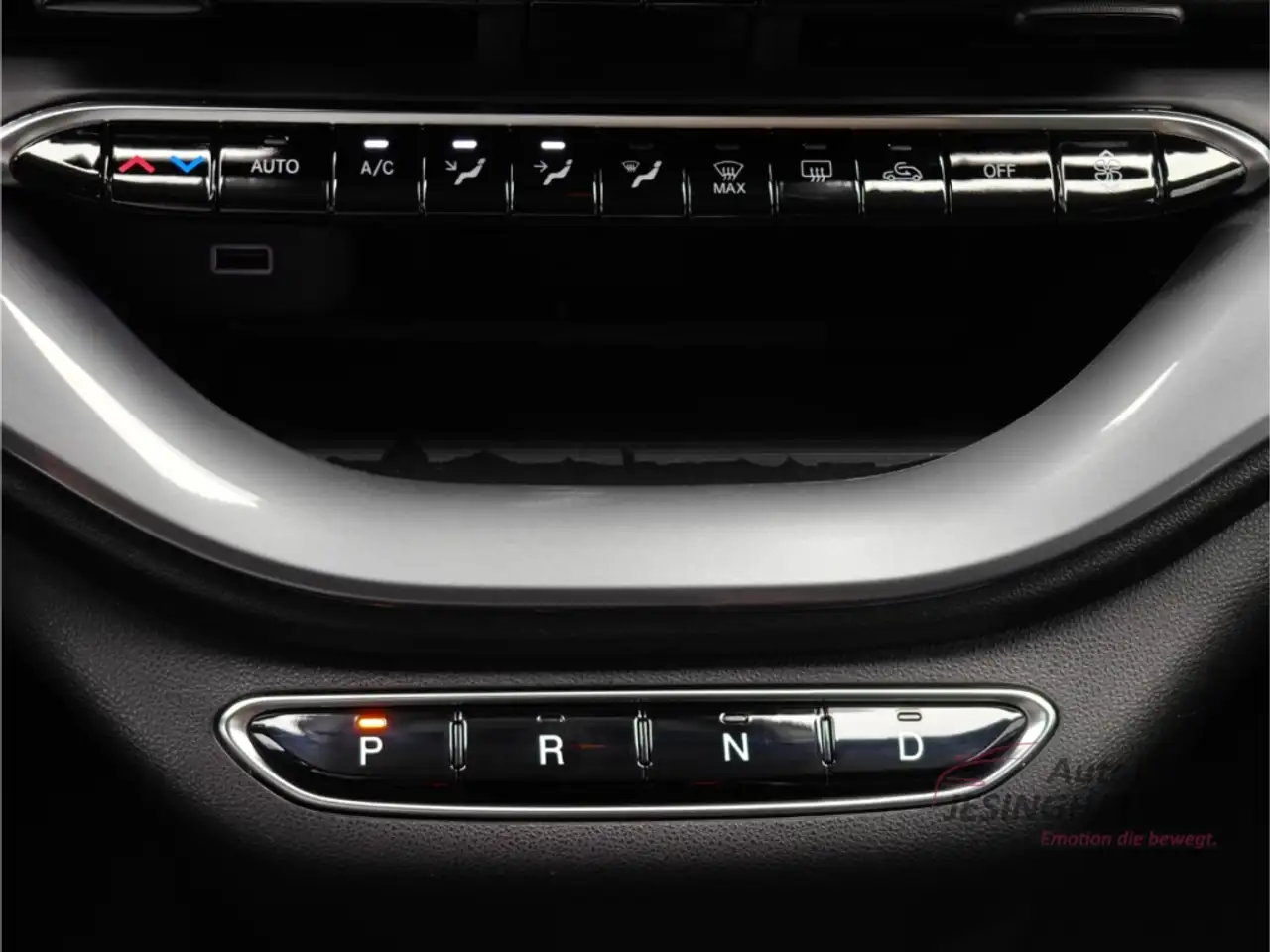 Fiat 500e Apple CarPlay+Android Auto+Klimaautom+Faltdach-ele — Galería del vehículo 30