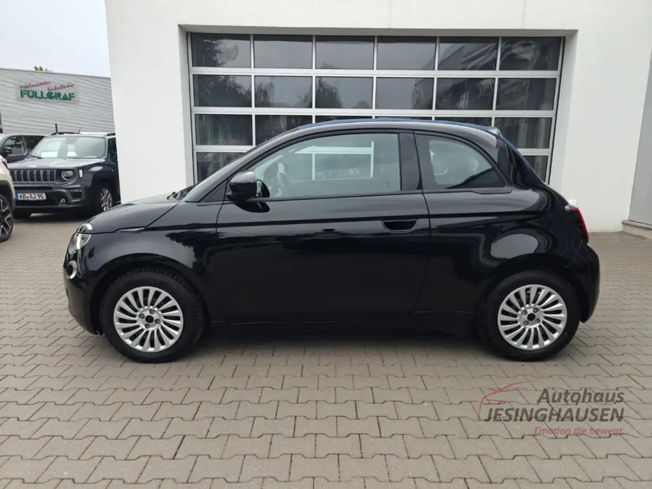 Fiat 500e Apple CarPlay+Android Auto+Klimaautom+Faltdach-ele — Galería del vehículo 12
