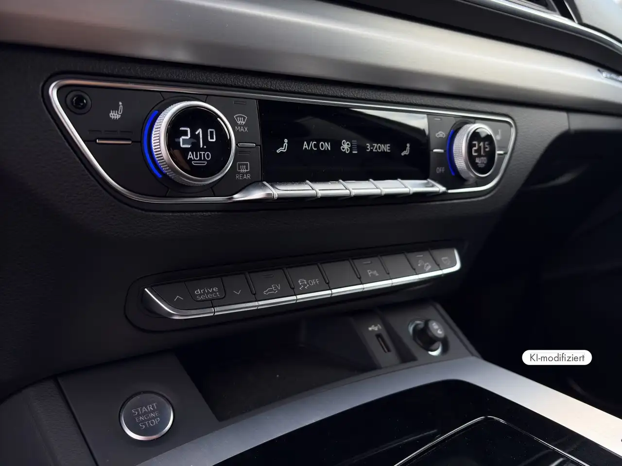 Audi Q5 TFSI e advanced 50 TFSI e quattro S tronic OP — Vehicle gallery 23