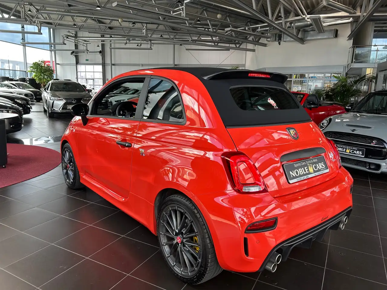 Abarth 695C Turismo BEATS NAVI XENON — Galería del vehículo 5