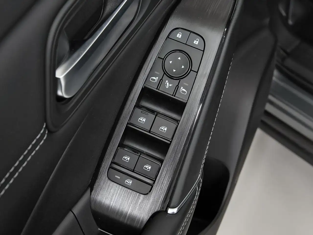 Nissan Qashqai DIG-T 116kW Xtronic N-Connecta — Galería del vehículo 12