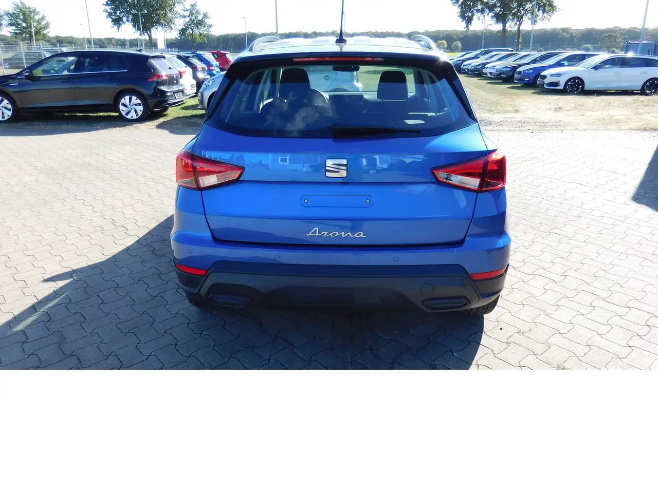 SEAT Arona 1.0 Style TSI BMT DSG Navi Klima Alu — Galería del vehículo 5