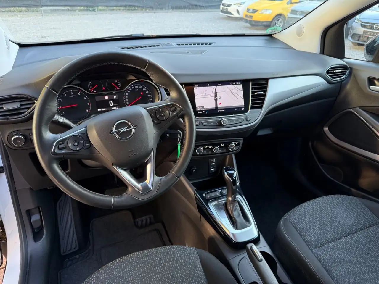 Opel Crossland X TÜV Inspektion NEU — Vehicle gallery 12