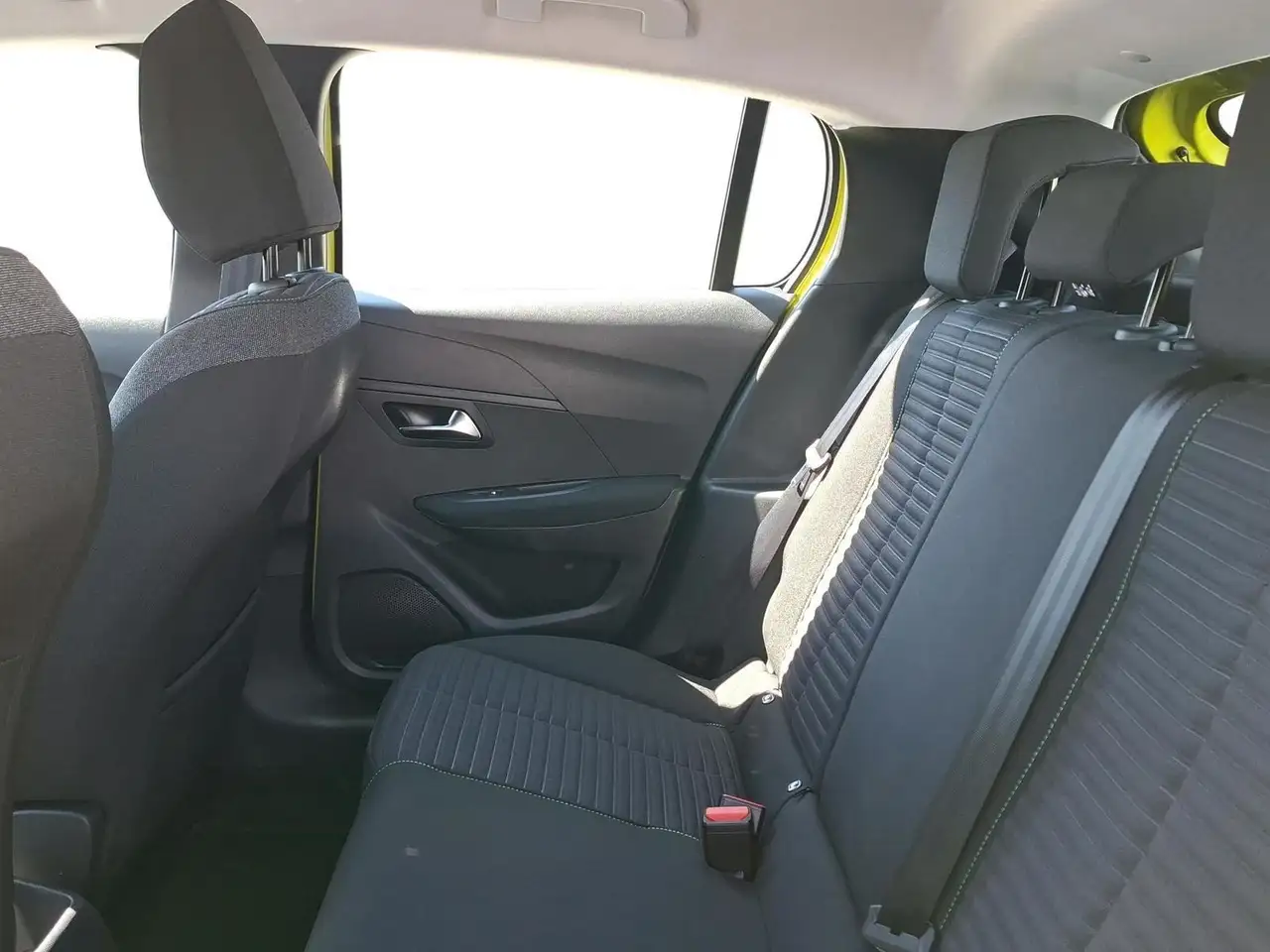 Peugeot 208 Active Puretech 75 — Galerie du véhicule 8