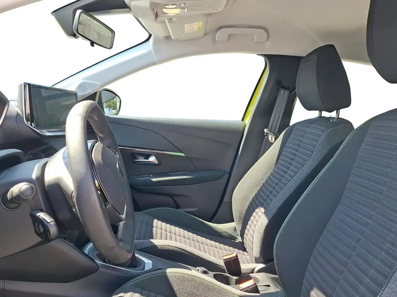 Peugeot 208 Active Puretech 75 — Galerie du véhicule 7