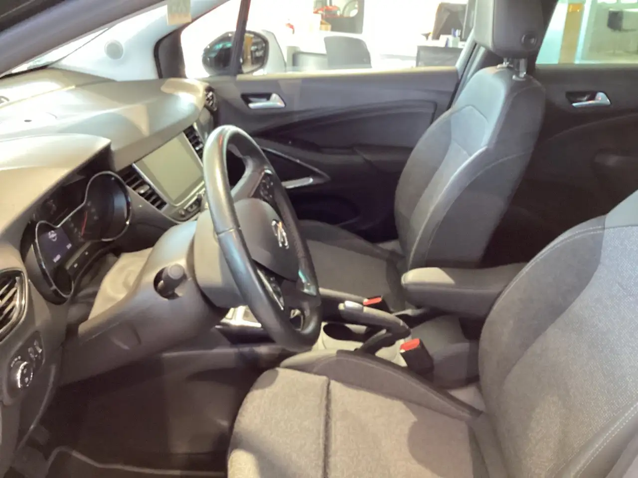 Opel Crossland 1,2 Turbo ELEGANCE PAKET LED+Navi+SHZ — معرض صور السيارة 10