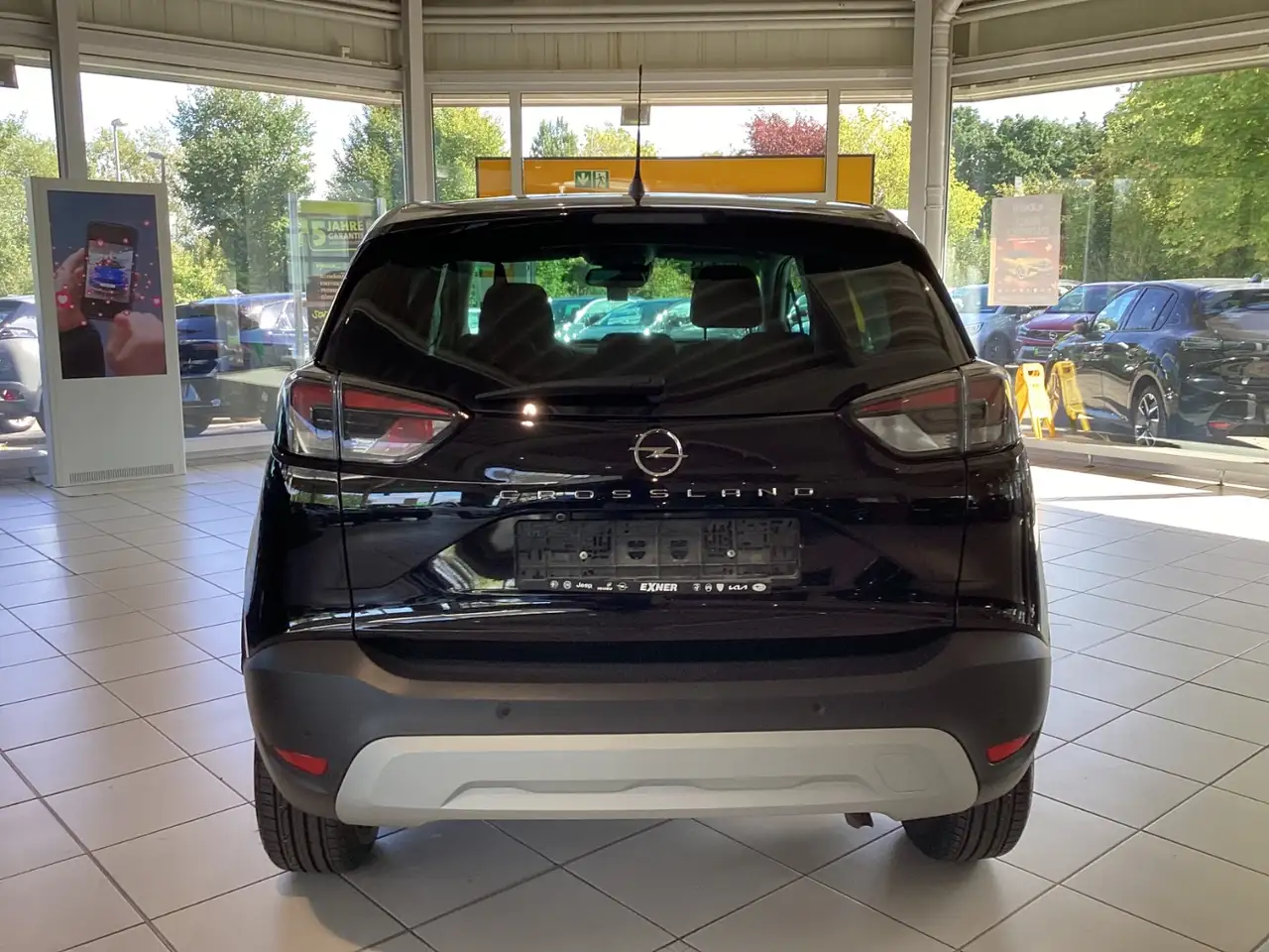 Opel Crossland 1,2 Turbo ELEGANCE PAKET LED+Navi+SHZ — معرض صور السيارة 5