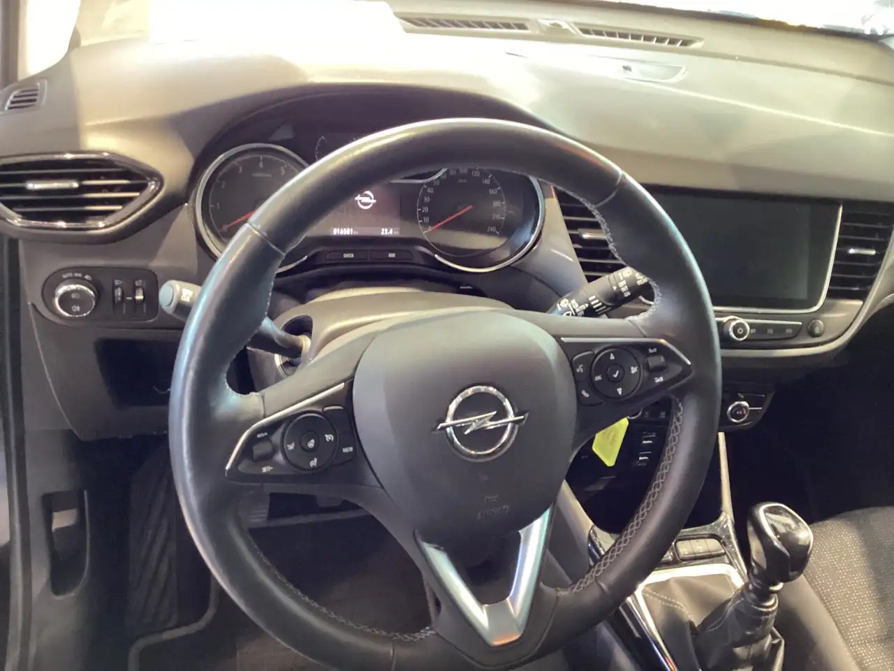 Opel Crossland 1,2 Turbo ELEGANCE PAKET LED+Navi+SHZ — معرض صور السيارة 15