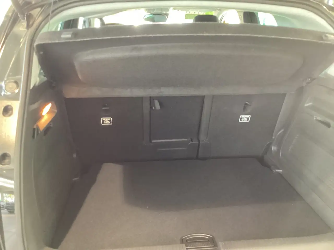 Opel Crossland 1,2 Turbo ELEGANCE PAKET LED+Navi+SHZ — معرض صور السيارة 16