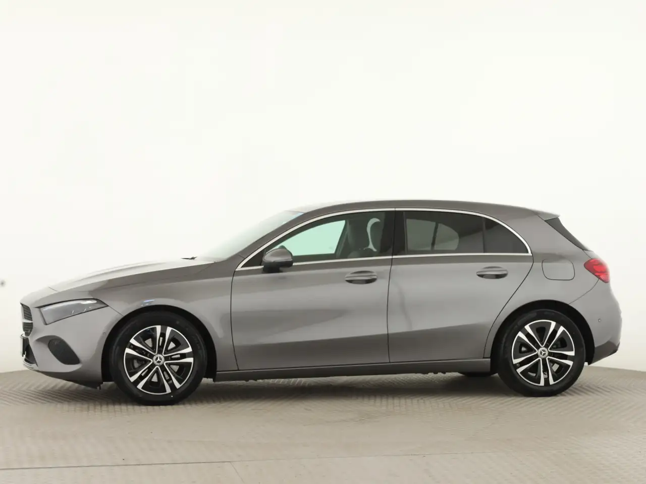 Mercedes-Benz A 180 *Progressive*Navigation*Parktronic*Kamera* — Vehicle gallery 7