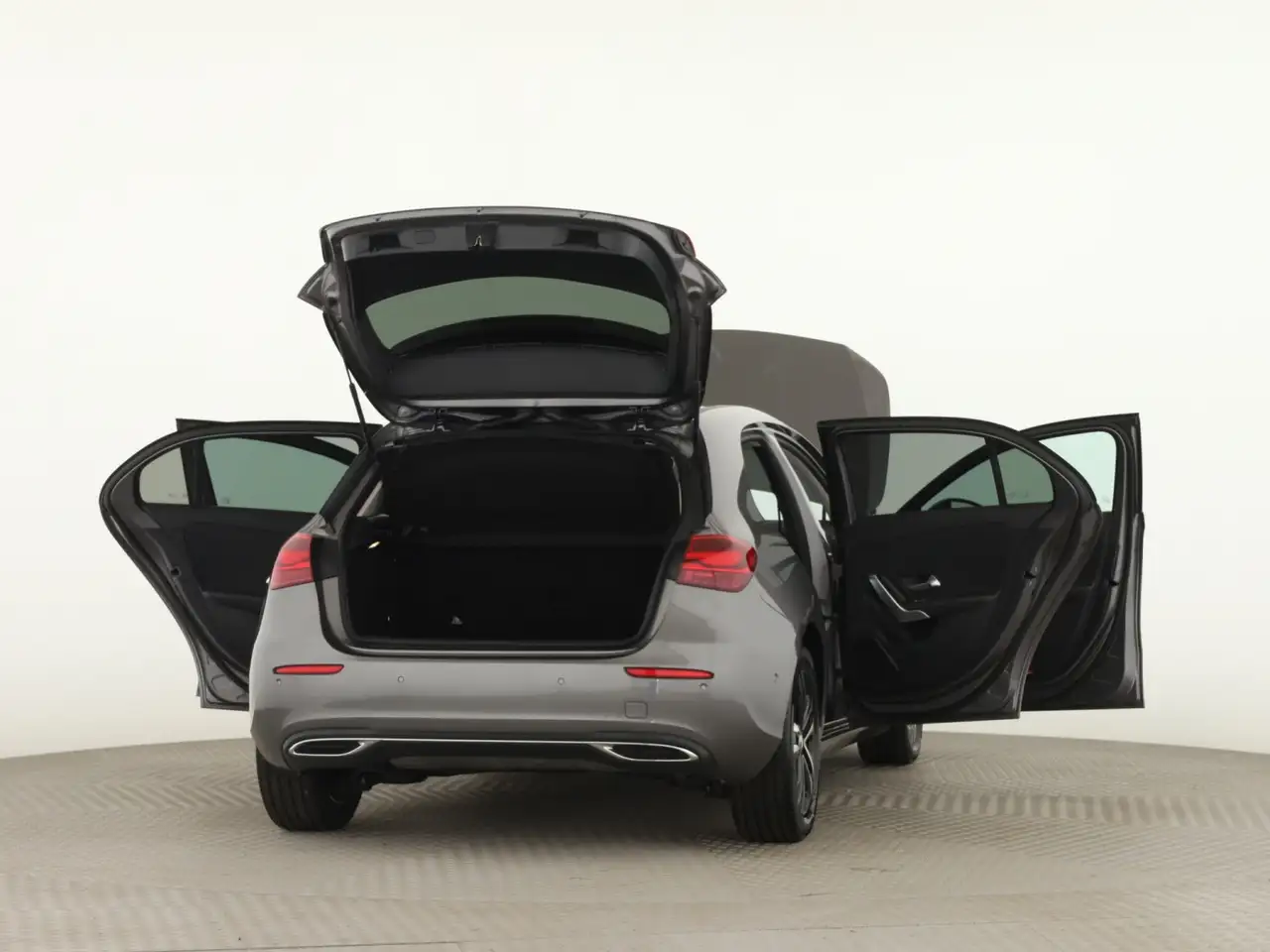 Mercedes-Benz A 180 *Progressive*Navigation*Parktronic*Kamera* — Vehicle gallery 9